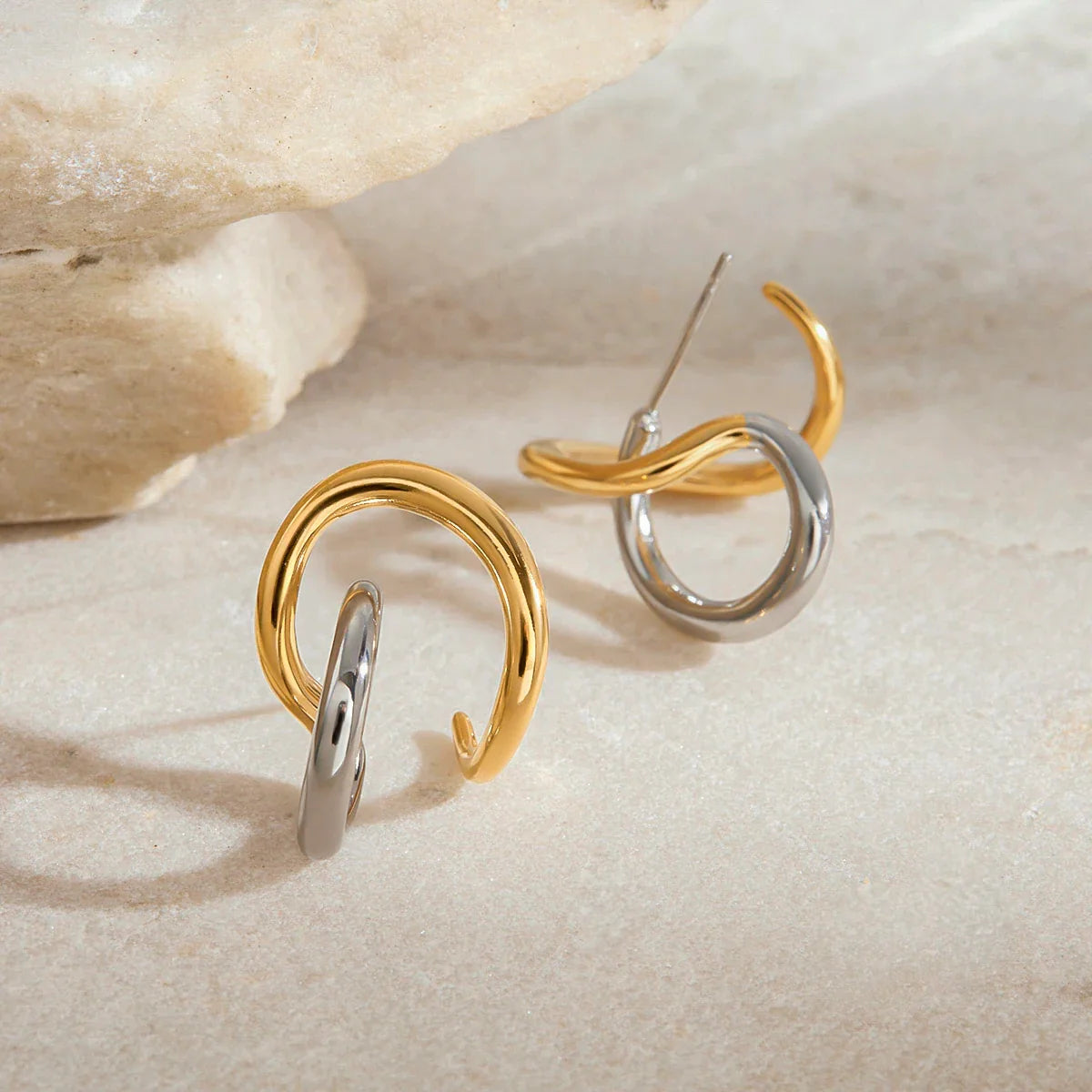Intertwined Ear Hugger Earrings – 18K Gold Plated Stainless Steel