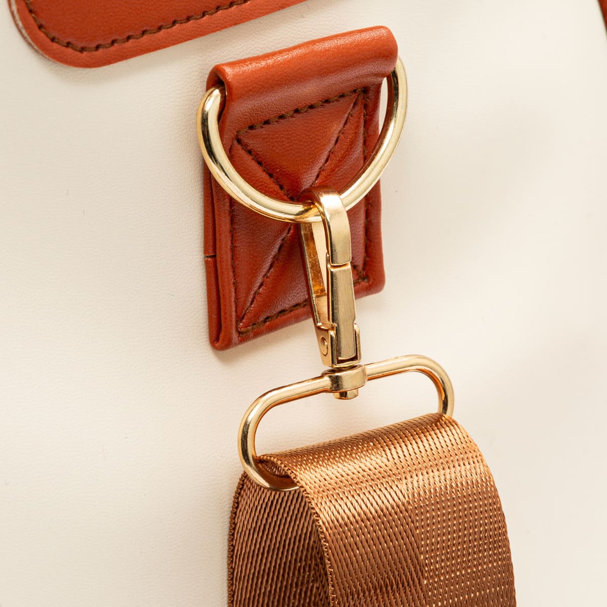 Internal compartment organisation