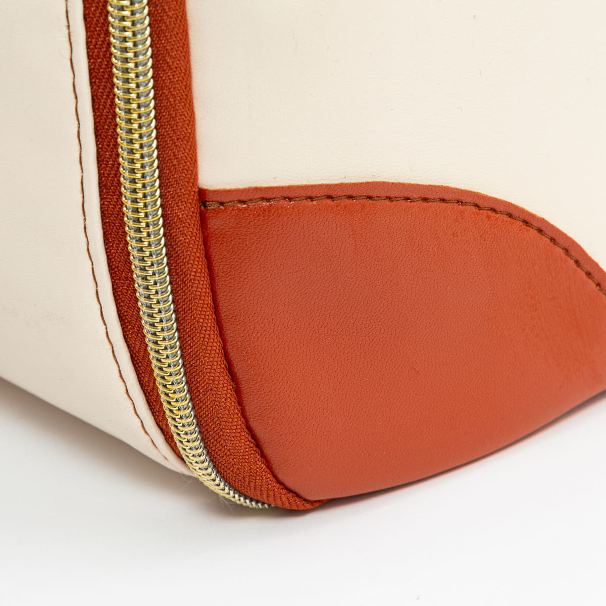 Folded garments inside the main compartment