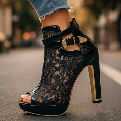 LACE HEELS