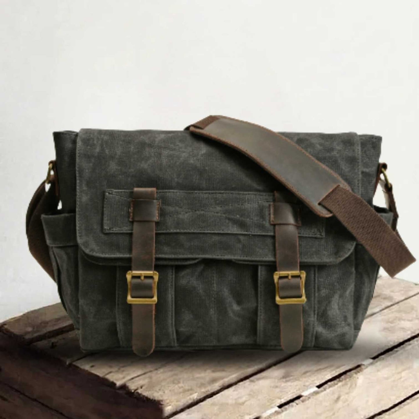 Waxed Canvas & Genuine Leather Messenger Bag – Men's Vintage Shoulder Bag | Scott