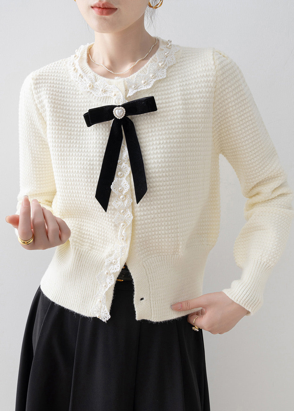 Fine White Bow Nail Bead Knit Loose Coat Winter