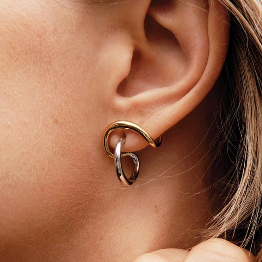 Intertwined Ear Hugger Earrings – 18K Gold Plated Stainless Steel