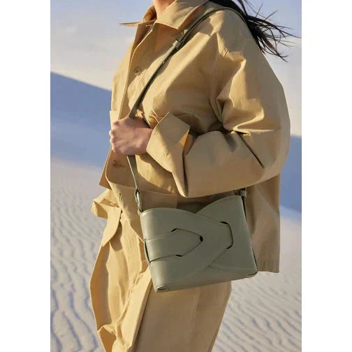 Genuine Italian Leather Handbag for Women – Structured Shoulder Bag