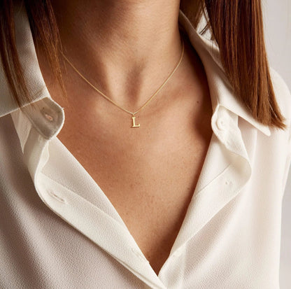 Amber Initial Necklace – 18K Gold Personalised Letter Necklace