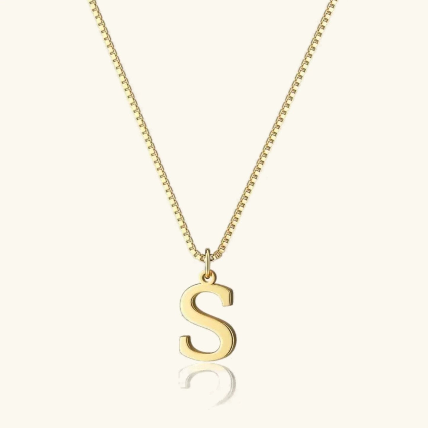Amber Initial Necklace – 18K Gold Personalised Letter Necklace