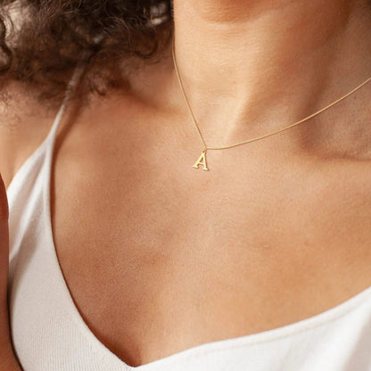 Amber Initial Necklace – 18K Gold Personalised Letter Necklace