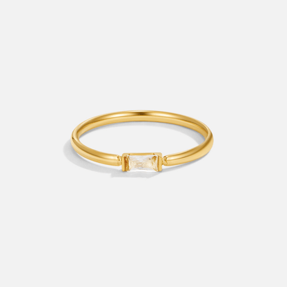 Delia Crystal Ring – Minimal 18K Gold Crystal Band Ring