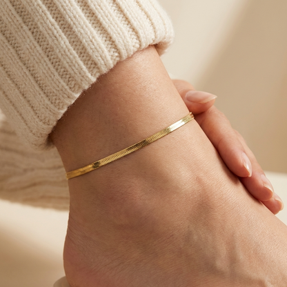 Thalia herringbone anklet – flat 18K gold chain ankle bracelet