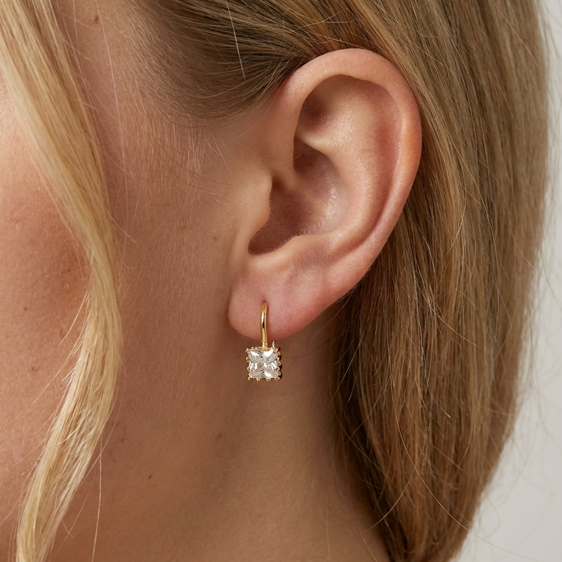 Cassia Crystal Earrings – 18K Gold Diamond Simulant Drop Earrings