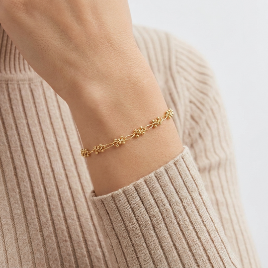 Selene Bracelet – Minimal 18K Gold Waterproof Everyday Chain Bracelet