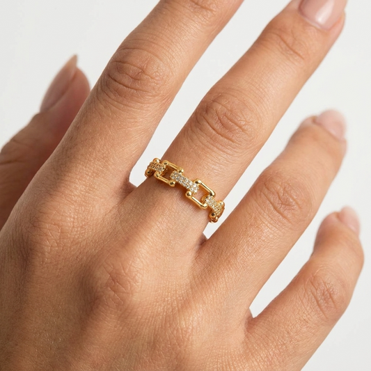 Elara Crystal Ring – 18K Gold Adjustable Crystal Ring