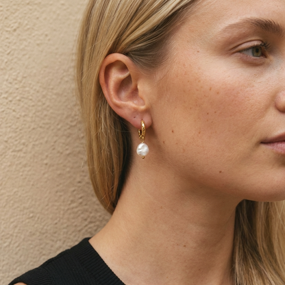 Ines Pearl Hoops – 18K Gold 10mm Freshwater Pearl Hoop Earrings