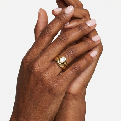 Monaco Dome Ring – 18K Gold Mother of Pearl Sculptural Ring