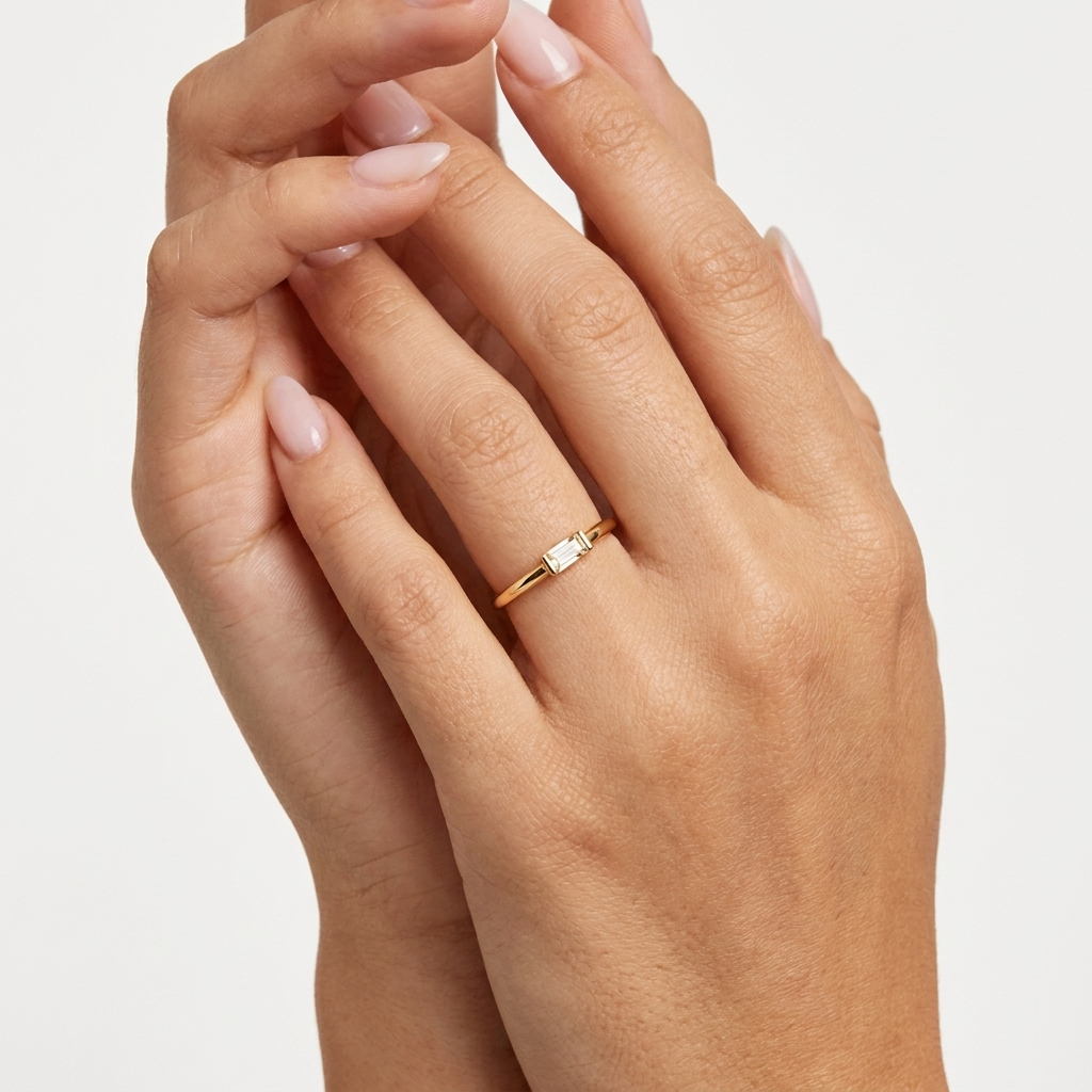 Delia Crystal Ring – Minimal 18K Gold Crystal Band Ring