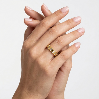 Poppy Crystal Ring – 18K Gold Crystal Waterproof Ring