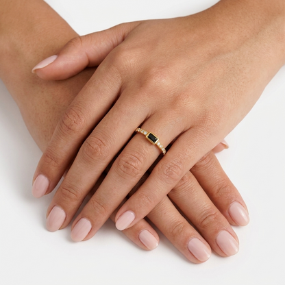 Wren Onyx Ring – 18K Gold Black Stone Adjustable Ring (One Size)