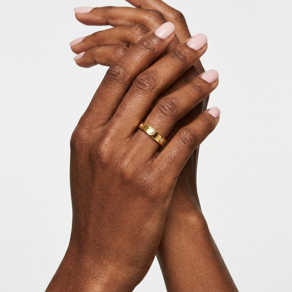 Thalia Heart Ring – 18K Gold Crystal Heart Ring