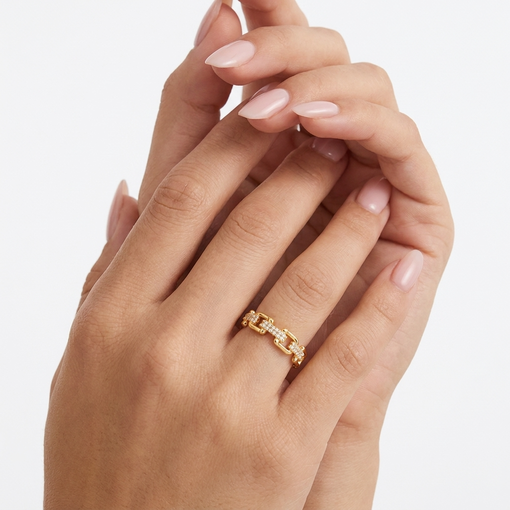 Elara Crystal Ring – 18K Gold Adjustable Crystal Ring