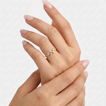 Delia Leaf Ring – 925 Sterling Silver Crystal Leaf Ring