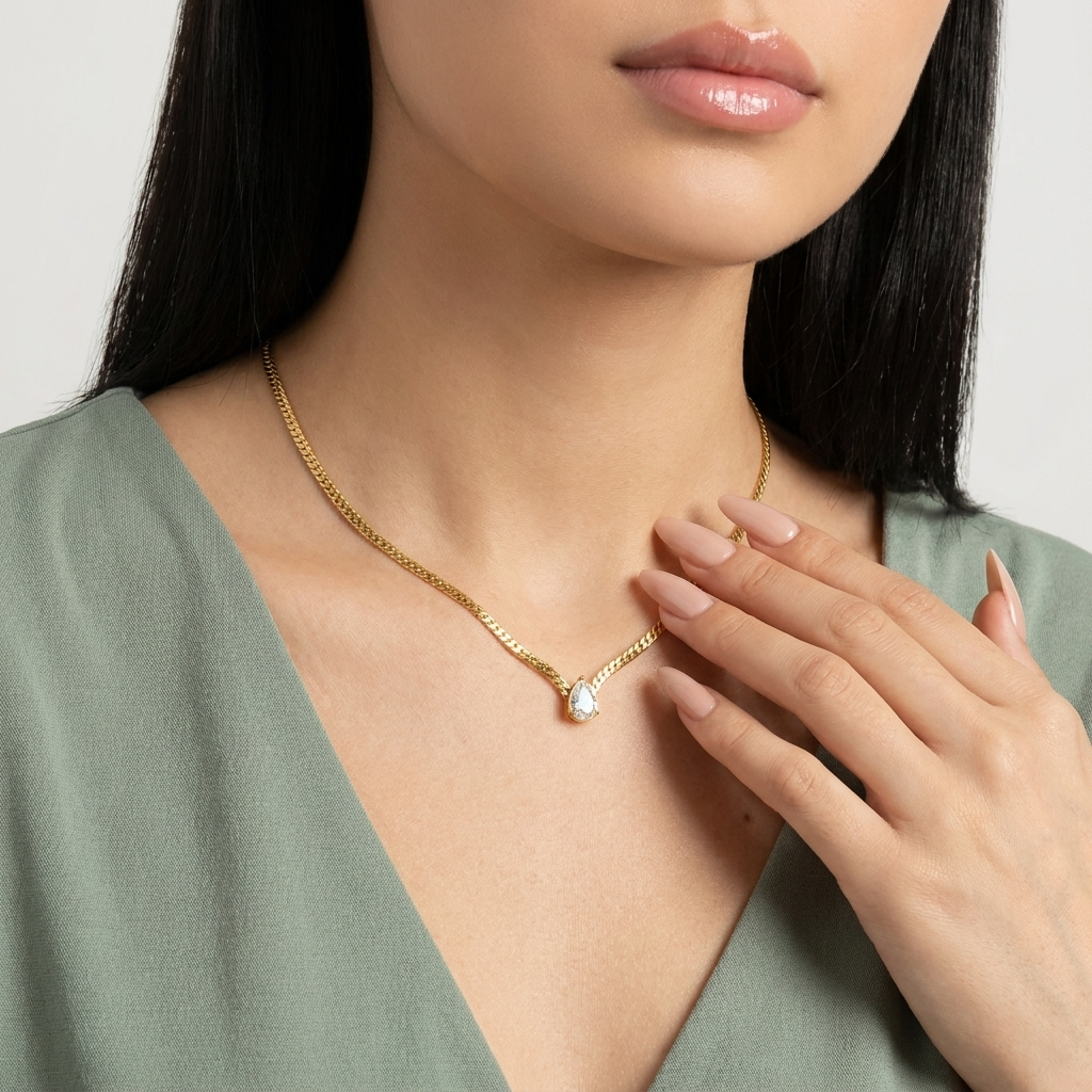 Timeless Brilliance Necklace – 18K Gold Solitaire Crystal Necklace