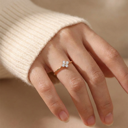 Léa Clover Ring – 18K Gold Crystal Lucky Clover Ring