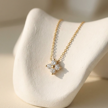 Isla Spark Necklace – 18K Gold Crystal Pendant Necklace