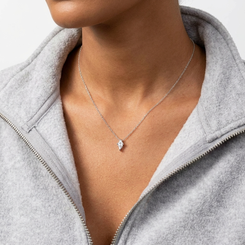 Lyra Crystal Necklace – 18K Gold Crystal Pendant Necklace