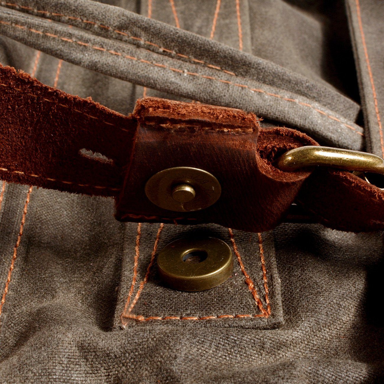 Waxed Canvas & Genuine Leather Rucksack – Large 20L Backpack | Brian