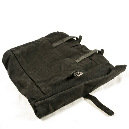 Anti-Theft Waxed Canvas & Genuine Leather Backpack – 20L Roll-Top Rucksack | Peter