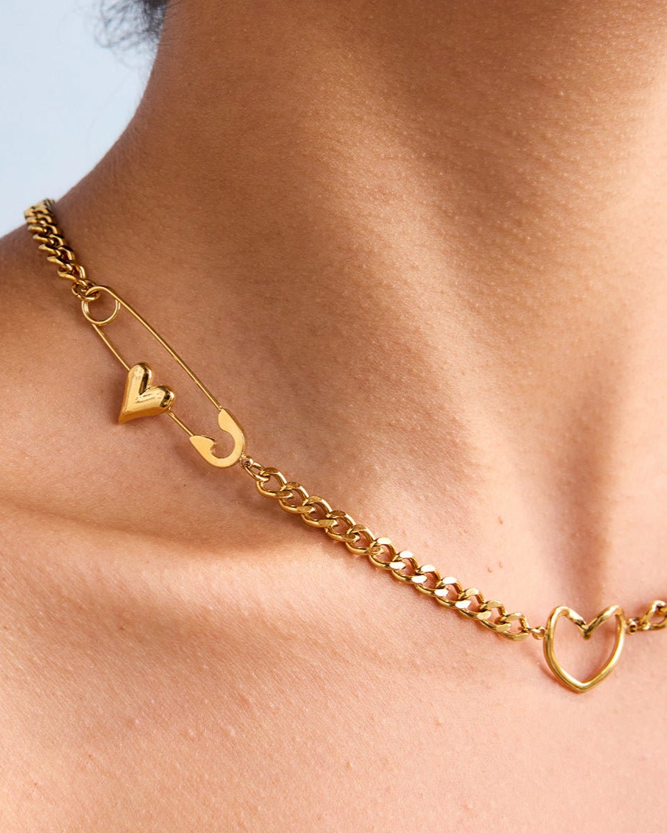 Heart Pin Chain Necklace – 18K Gold Waterproof Statement Piece