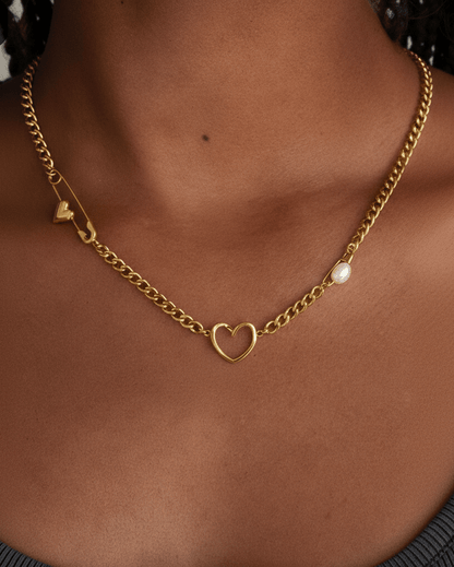 Heart Pin Chain Necklace – 18K Gold Waterproof Statement Piece