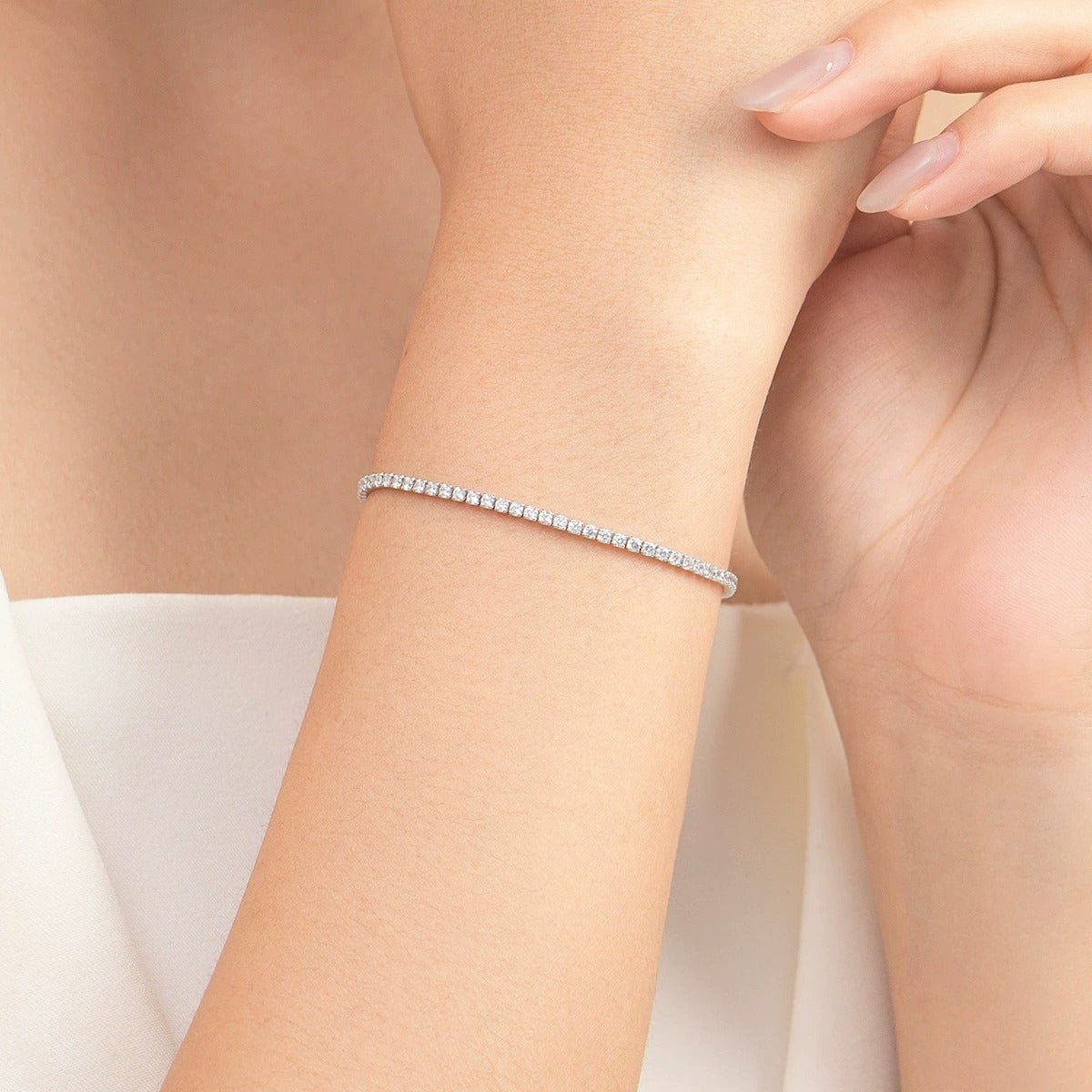Inaya Tennis Bracelet – 925 Sterling Silver Platinum Crystal Bracelet