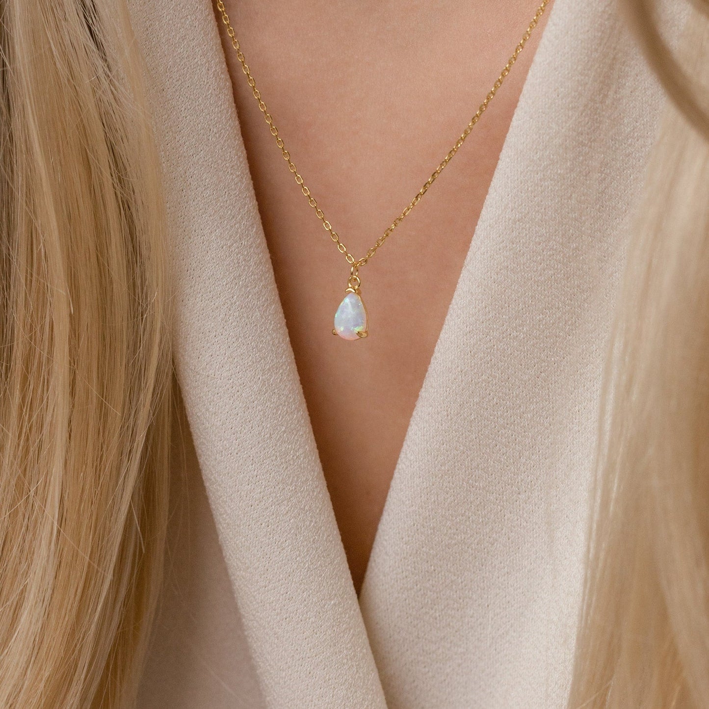 Mira Opal Necklace – 18K Gold Genuine Opal Pendant Necklace
