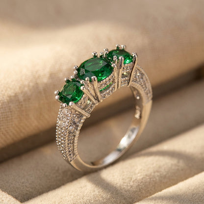Serilda Emerald Ring – Green Stone Statement, Sizes 5 to 11