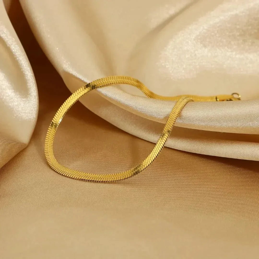 Thalia herringbone anklet – flat 18K gold chain ankle bracelet