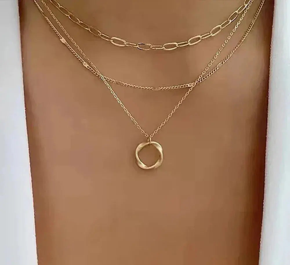 Vintage Gold Layered Chain and Pendant Necklace – Ready to Wear