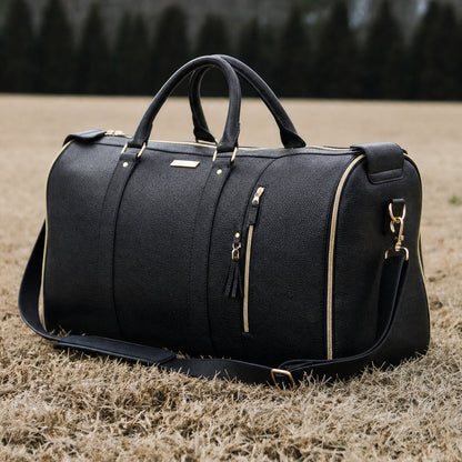 Charcoal cabin bag, Classic, on open grassland