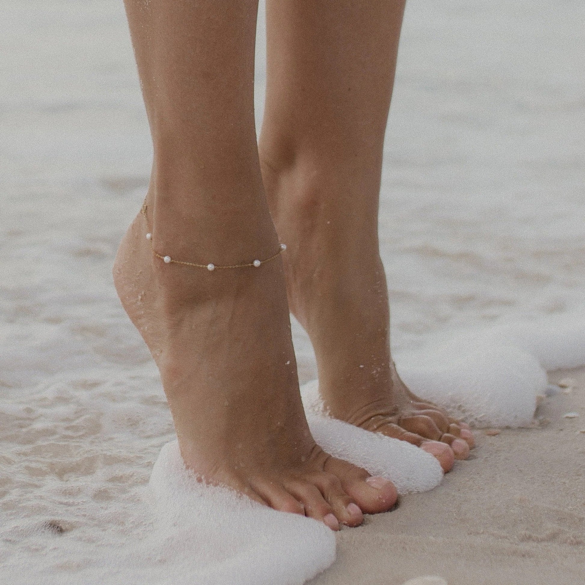 Rhea freshwater pearl anklet – 18K gold ankle bracelet